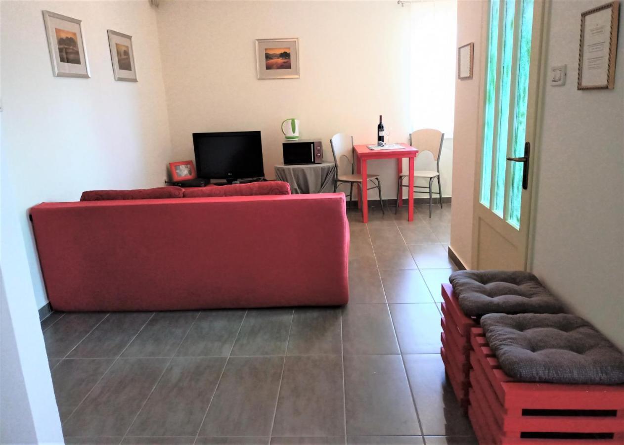Cozy Apartment In The City Center Пула Екстер'єр фото