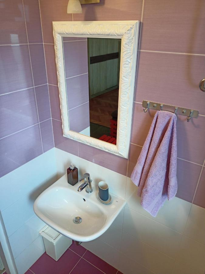 Cozy Apartment In The City Center Пула Екстер'єр фото